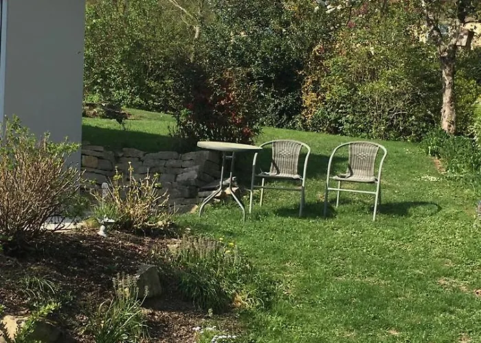 Am Alten Apfelbaum * 萨尔堡